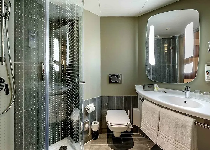 Ibis Hauptbahnhof Hotel 3*